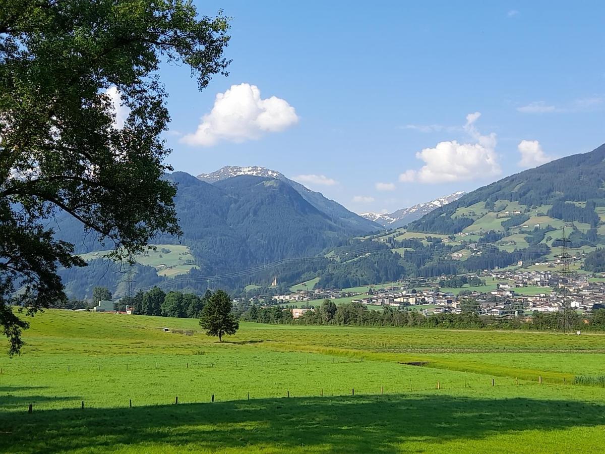 Ferienwohnung Rose Hart im Zillertal Exterior photo