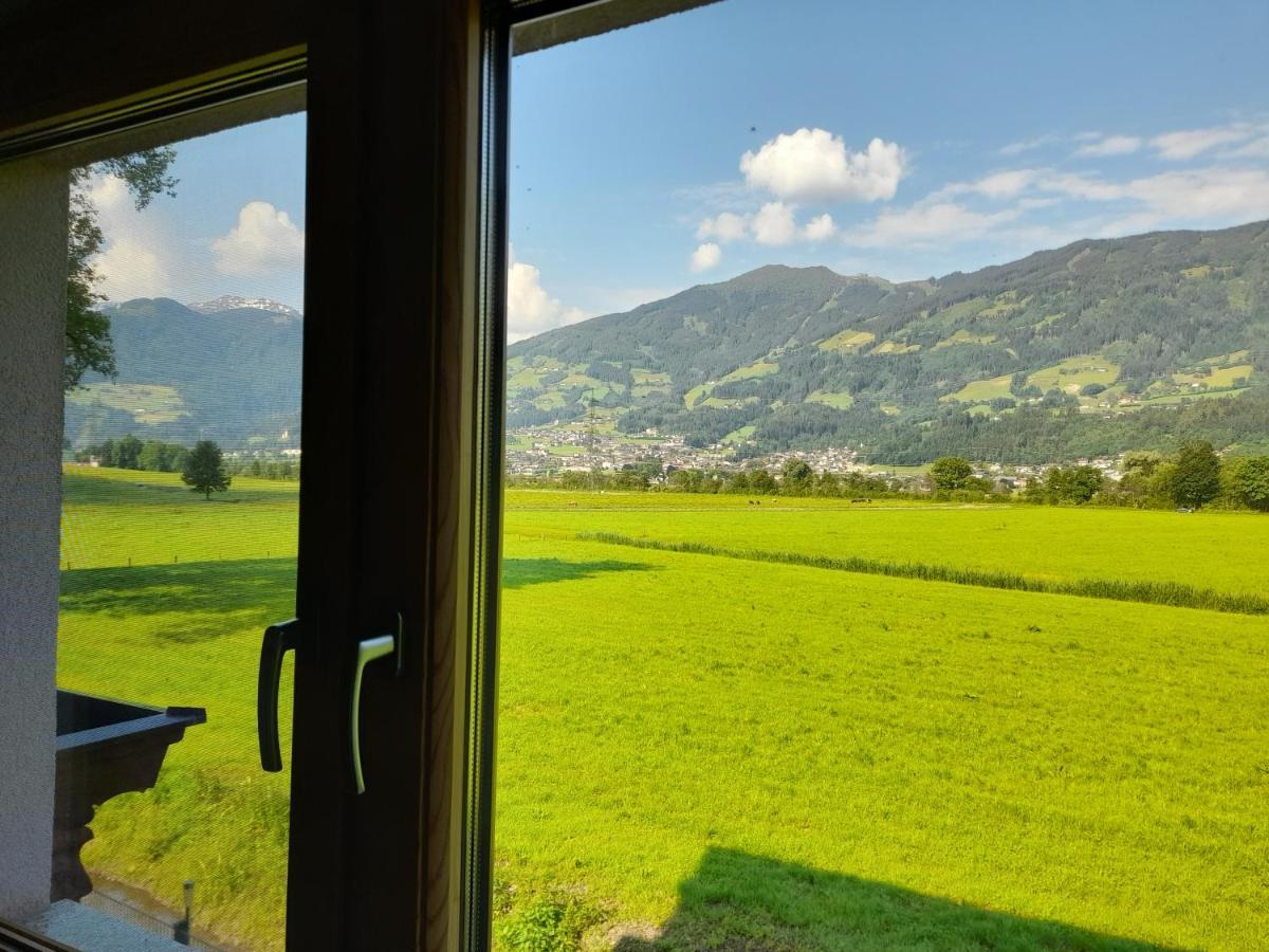 Ferienwohnung Rose Hart im Zillertal Exterior photo